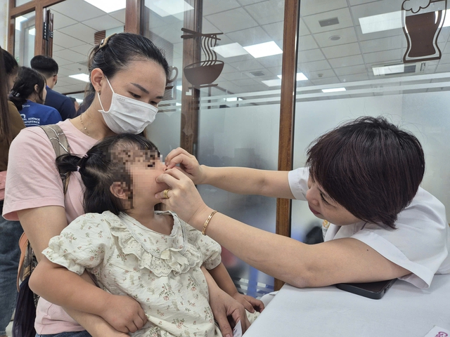 'Vá lành' nụ cười, thắp sáng tương lai cho hàng nghìn trẻ dị tật bẩm sinh- Ảnh 5. 'Vá lành' nụ cười, thắp sáng tương lai cho hàng nghìn trẻ dị tật bẩm sinh- Ảnh 5.
