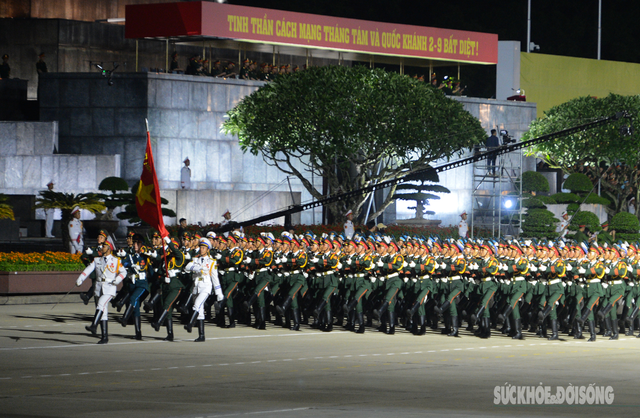 Sau tổng hợp luyện diễu binh, diễu hành A80 lần thứ nhất: Kinh nghiệm 'bỏ túi' người đi xem cần biết- Ảnh 1. Sau tổng hợp luyện diễu binh, diễu hành A80 lần thứ nhất: Kinh nghiệm 'bỏ túi' người đi xem cần biết- Ảnh 1.