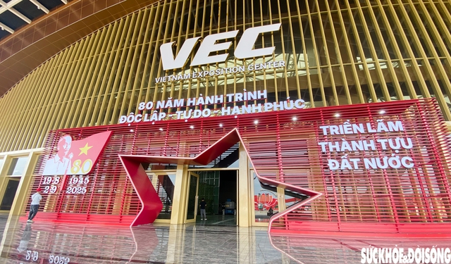Bổ sung khu trưng bày máy móc, trang thiết bị đặc sắc tại Triển lãm thành tựu đất nước- Ảnh 1. Bổ sung khu trưng bày máy móc, trang thiết bị đặc sắc tại Triển lãm thành tựu đất nước- Ảnh 1.