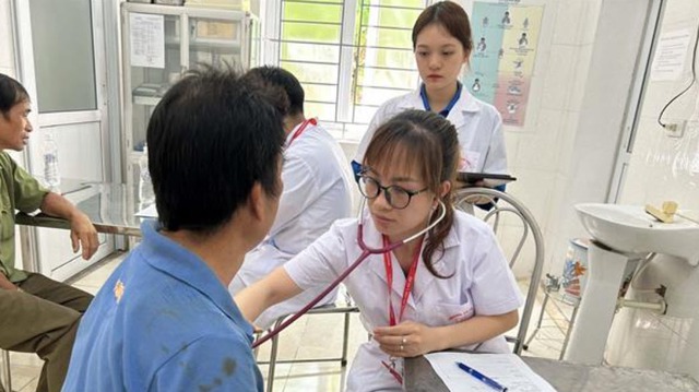 Thanh Hóa: Đẩy mạnh công tác y tế nâng cao chất sống lượng sống cho người nghèo- Ảnh 1. Thanh Hóa: Đẩy mạnh công tác y tế nâng cao chất sống lượng sống cho người nghèo- Ảnh 1.