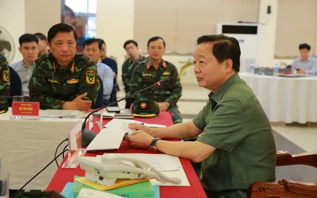 Phó Thủ tướng Trần Hồng Hà: Bão số 5 không có khả năng giảm cường độ, hết sức nguy hiểm- Ảnh 2.