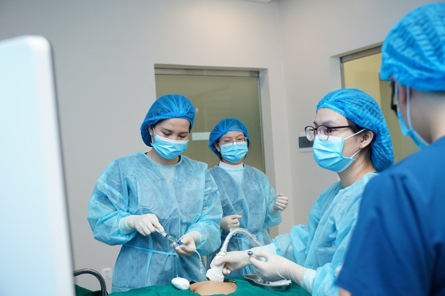 Chọc ối: Chẩn đoán 'vàng' phát hiện sớm các bất thường di truyền ở thai nhi- Ảnh 1.