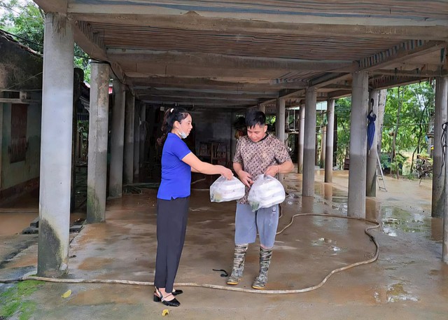 Những suất cơm nghĩa tình- Ảnh 3. Những suất cơm nghĩa tình- Ảnh 3.