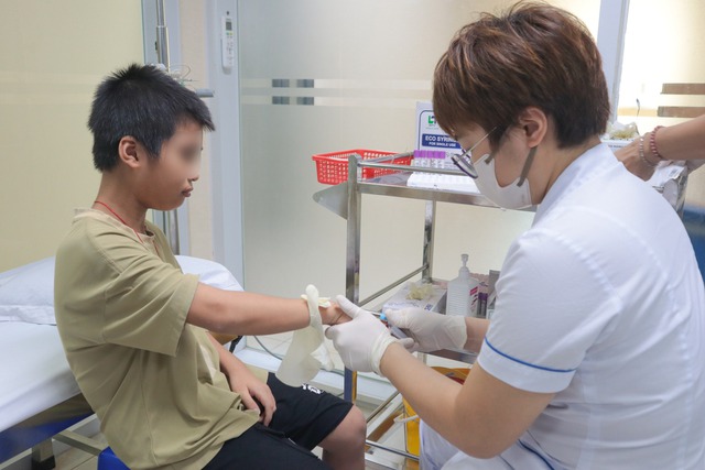 Từ 15/8/2025 người dân đi khám bệnh, chữa bệnh bảo hiểm y tế, thủ tục thế nào?- Ảnh 1. Từ 15/8/2025 người dân đi khám bệnh, chữa bệnh bảo hiểm y tế, thủ tục thế nào?- Ảnh 1.