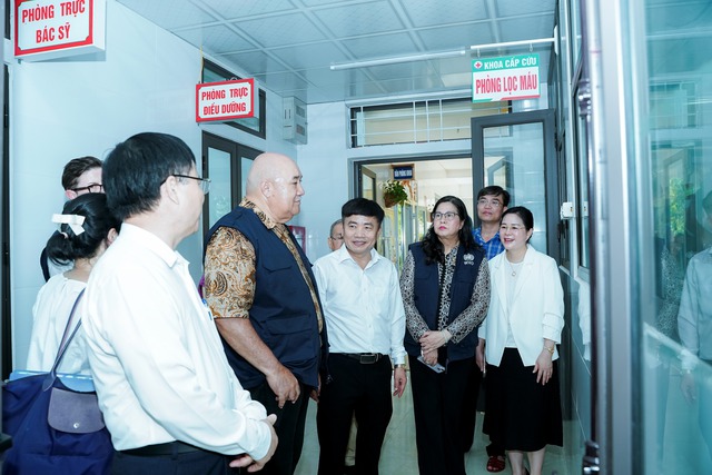 Giám đốc WHO Khu vực Tây Thái Bình Dương ấn tượng với 'bệnh viện xanh' ở Nghệ An- Ảnh 3. Giám đốc WHO Khu vực Tây Thái Bình Dương ấn tượng với 'bệnh viện xanh' ở Nghệ An- Ảnh 3.