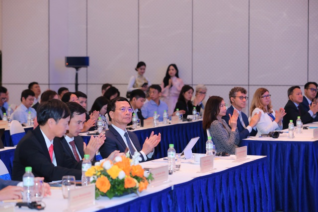 Công nghệ số sẽ đưa Việt Nam phát triển và trở thành nước có thu nhập cao- Ảnh 3. Công nghệ số sẽ đưa Việt Nam phát triển và trở thành nước có thu nhập cao- Ảnh 3.