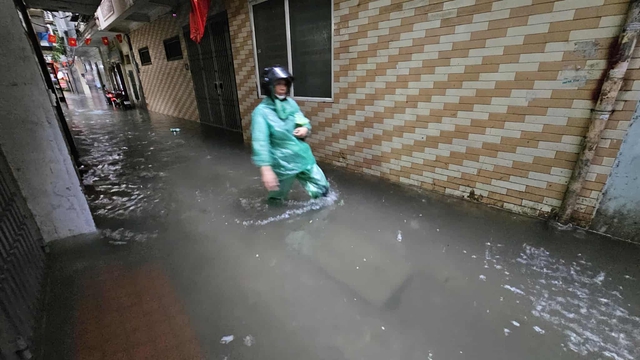 Bộ Nông nghiệp và Môi trường yêu cầu các địa phương khẩn cấp ứng phó với mưa lớn- Ảnh 2. Bộ Nông nghiệp và Môi trường yêu cầu các địa phương khẩn cấp ứng phó với mưa lớn- Ảnh 2.