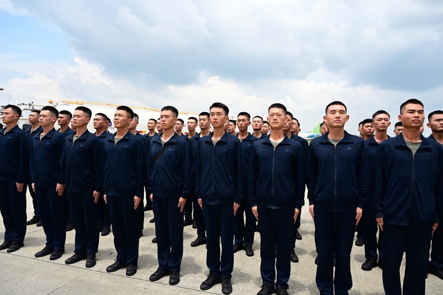 120 quân nhân Trung Quốc đến Hà Nội tham gia diễu binh, diễu hành- Ảnh 3. 120 quân nhân Trung Quốc đến Hà Nội tham gia diễu binh, diễu hành- Ảnh 3.
