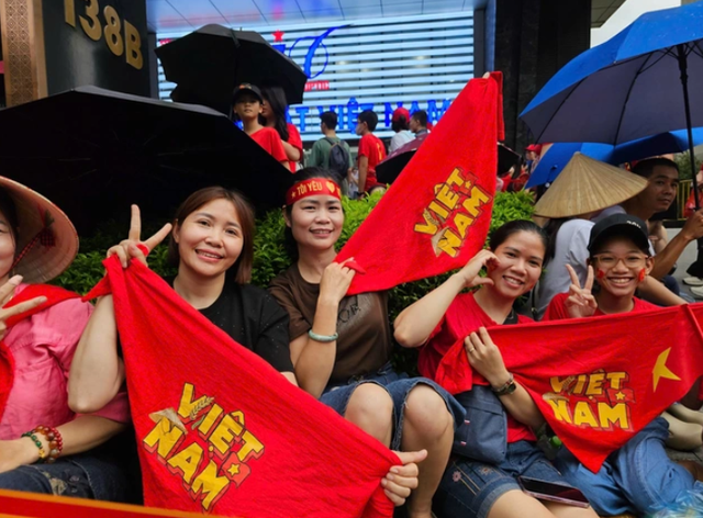 Chưa có tài khoản ngân hàng, người dân cần làm gì để nhận quà 100.000 đồng ngày Quốc khánh 2/9?- Ảnh 1. Chưa có tài khoản ngân hàng, người dân cần làm gì để nhận quà 100.000 đồng ngày Quốc khánh 2/9?- Ảnh 1.