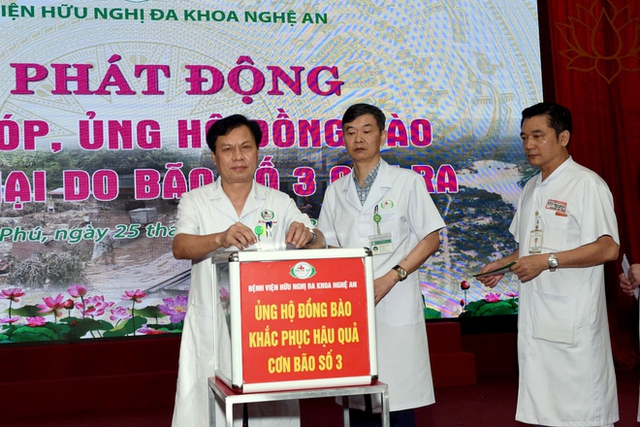 Lãnh đạo và toàn thể y bác sĩ Bệnh viện HNĐK Nghệ An quyên góp, hỗ trợ đồng bào vùng cao Nghệ An chịu ảnh hưởng hoàn lưu sau bão Wipha với số tiền 350 triệu đồng. Lãnh đạo và toàn thể y bác sĩ Bệnh viện HNĐK Nghệ An quyên góp, hỗ trợ đồng bào vùng cao Nghệ An chịu ảnh hưởng hoàn lưu sau bão Wipha với số tiền 350 triệu đồng.