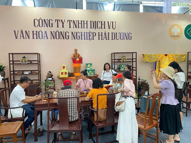 Hải Phòng khẳng định vị thế Vươn ra biển lớn tại Triển lãm 80 năm thành tựu đất nước- Ảnh 3. Hải Phòng khẳng định vị thế Vươn ra biển lớn tại Triển lãm 80 năm thành tựu đất nước- Ảnh 3.
