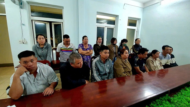 Hai phụ nữ cầm đầu đường dây đánh bạc 500 triệu đồng/ngày- Ảnh 1. Hai phụ nữ cầm đầu đường dây đánh bạc 500 triệu đồng/ngày- Ảnh 1.