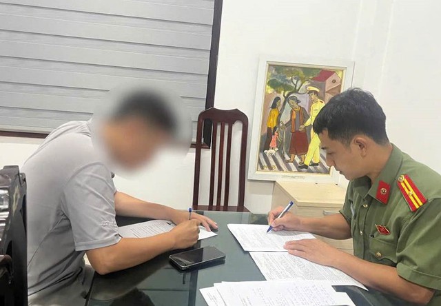 Xử phạt nam thanh niên tung tin sai sự thật về phát vé chương trình Việt Nam trong tôi- Ảnh 1. Xử phạt nam thanh niên tung tin sai sự thật về phát vé chương trình Việt Nam trong tôi- Ảnh 1.