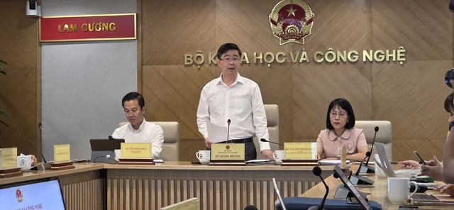 Sẽ có cơ chế vượt khung để thu hút nhân tài khoa học công nghệ và chuyển đổi số- Ảnh 2.