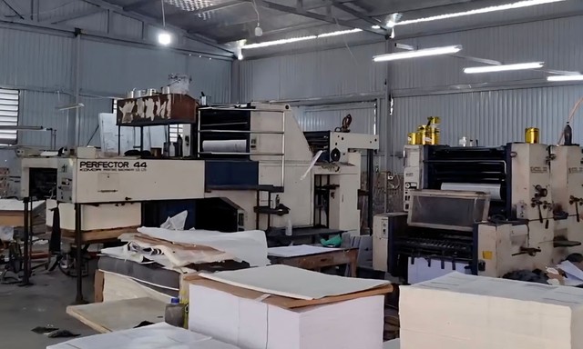 Thu giữ hơn 185.000 cuốn sách giáo khoa giả- Ảnh 2.