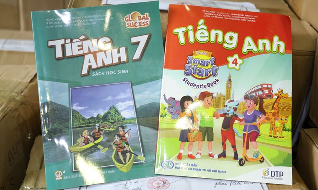 Thu giữ hơn 185.000 cuốn sách giáo khoa giả- Ảnh 1.