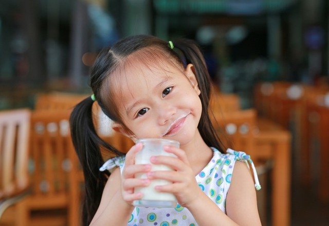 Ra mắt sữa tươi Moozi 'chuẩn 10 không ưu việt, khác biệt từ thiên nhiên'- Ảnh 1. Ra mắt sữa tươi Moozi 'chuẩn 10 không ưu việt, khác biệt từ thiên nhiên'- Ảnh 1.