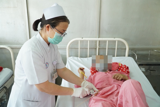 Ghép thận ở miền Bắc, có thể điều trị chống thải ghép ở miền Nam được không?- Ảnh 1.