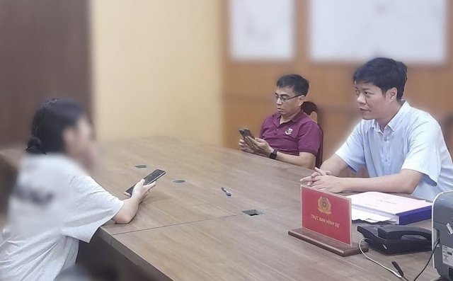 Công an giải cứu bé gái 14 tuổi bị nhóm người lạ dụ dỗ rời khỏi địa phương- Ảnh 1.