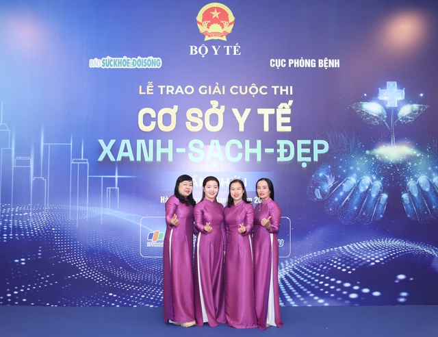 Không khí rộn ràng trước giờ diễn ra Lễ trao giải cuộc thi 'Cơ sở Y tế Xanh - Sạch - Đẹp'- Ảnh 5.