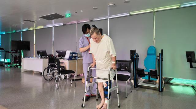 Bệnh viện Đa khoa Hồng Ngọc tiên phong ứng dụng công nghệ C-arm 3D thế hệ mới trong phẫu thuật chấn thương chỉnh hình- Ảnh 3. Bệnh viện Đa khoa Hồng Ngọc tiên phong ứng dụng công nghệ C-arm 3D thế hệ mới trong phẫu thuật chấn thương chỉnh hình- Ảnh 3.