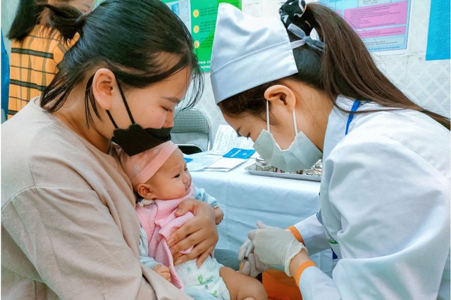 Giai đoạn 2020-2025: Nhiều chỉ số sức khỏe của người dân vượt trội so với các quốc gia có cùng mức phát triển- Ảnh 3. Giai đoạn 2020-2025: Nhiều chỉ số sức khỏe của người dân vượt trội so với các quốc gia có cùng mức phát triển- Ảnh 3.