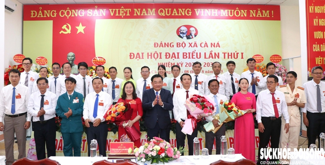 Nhiều địa phương ở Khánh Hòa tổ chức Đại hội đại biểu Đảng bộ lần thứ nhất, nhiệm kỳ 2025 - 2030- Ảnh 5. Nhiều địa phương ở Khánh Hòa tổ chức Đại hội đại biểu Đảng bộ lần thứ nhất, nhiệm kỳ 2025 - 2030- Ảnh 5.