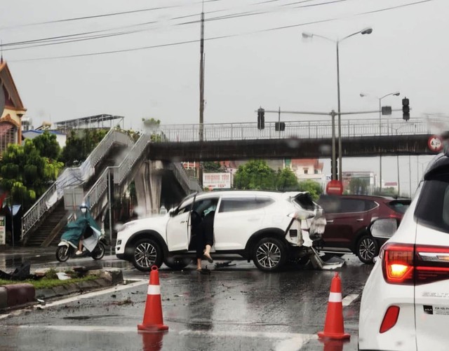 Ngày thứ 3 của kỳ nghỉ lễ Quốc khánh: Tai nạn giao thông tăng so với các ngày trước đó- Ảnh 2. Ngày thứ 3 của kỳ nghỉ lễ Quốc khánh: Tai nạn giao thông tăng so với các ngày trước đó- Ảnh 2.