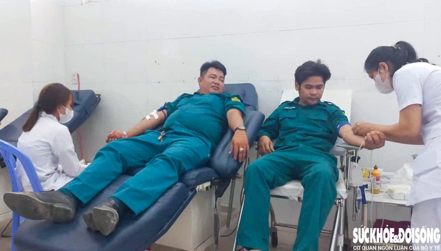 Những chiến sĩ 'sao vuông' thầm lặng hiến máu cứu người- Ảnh 1. Những chiến sĩ 'sao vuông' thầm lặng hiến máu cứu người- Ảnh 1.