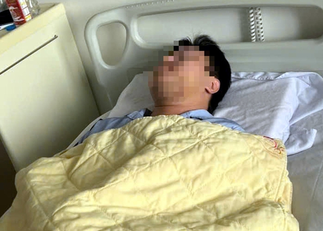 Bị cho là 'nhìn đểu', nam sinh viên phải nhập viện trong tình trạng gãy xương hàm- Ảnh 1.