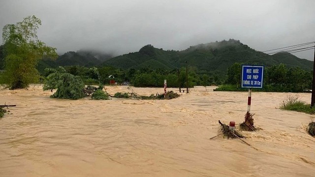 Đề nghị Phú Thọ, Bắc Ninh, Hải Phòng có phương án bảo vệ đê do lũ dâng cao- Ảnh 2. Đề nghị Phú Thọ, Bắc Ninh, Hải Phòng có phương án bảo vệ đê do lũ dâng cao- Ảnh 2.