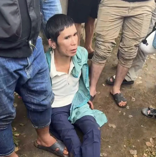 Video: Bắt nghi phạm sát hại nhiều người trong một gia đình ở Đắk Lắk- Ảnh 1. Video: Bắt nghi phạm sát hại nhiều người trong một gia đình ở Đắk Lắk- Ảnh 1.