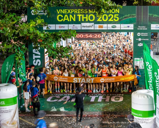 Herbalife Việt Nam khuyến khích lối sống năng động thông qua hoạt động đồng hành cùng giải chạy VnExpress Marathon Cần Thơ 2025- Ảnh 1. Herbalife Việt Nam khuyến khích lối sống năng động thông qua hoạt động đồng hành cùng giải chạy VnExpress Marathon Cần Thơ 2025- Ảnh 1.