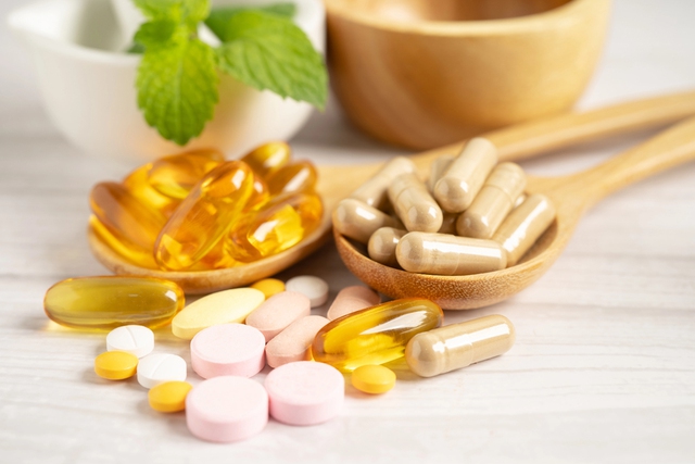 Vitamin tan trong chất béo là gì và cách bổ sung an toàn- Ảnh 1.