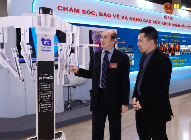Bệnh viện Đa khoa Tâm Anh giới thiệu công nghệ Robot, AI tại tòa nhà Quốc hội- Ảnh 2.