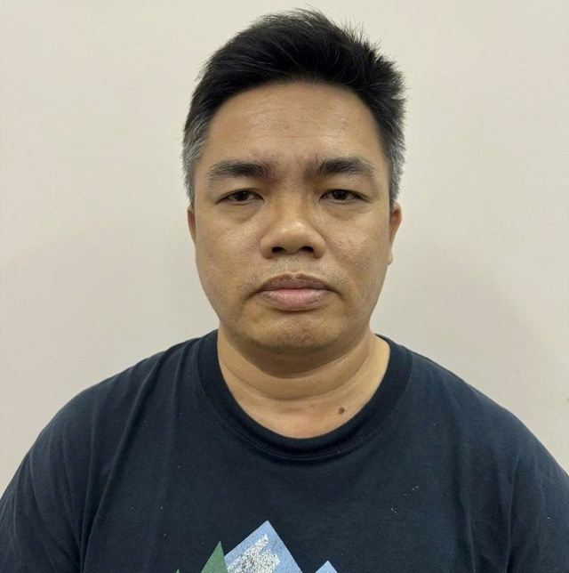 Chiếm đoạt hàng tỷ đồng bằng chiêu ‘rút tiền thẻ tín dụng sinh lời cao’- Ảnh 1. Chiếm đoạt hàng tỷ đồng bằng chiêu ‘rút tiền thẻ tín dụng sinh lời cao’- Ảnh 1.