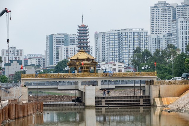 Sông Tô Lịch được 'tái sinh' với đập dâng và hệ thống xử lý nước thải hiện đại- Ảnh 3.
