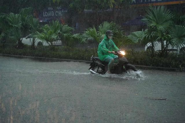 La Nina quay trở lại, mưa bão diễn biến khó lường hơn?- Ảnh 2. La Nina quay trở lại, mưa bão diễn biến khó lường hơn?- Ảnh 2.