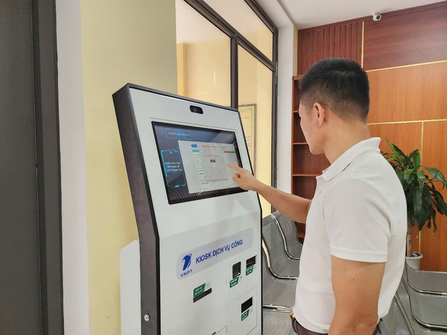 Thanh Hóa đẩy mạnh chuyển đổi số vì mục tiêu 'người dân là trung tâm'- Ảnh 1. Thanh Hóa đẩy mạnh chuyển đổi số vì mục tiêu 'người dân là trung tâm'- Ảnh 1.