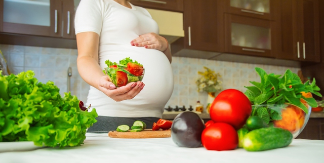 Bổ sung dinh dưỡng: Chìa khóa cho hành trình làm mẹ- Ảnh 1.