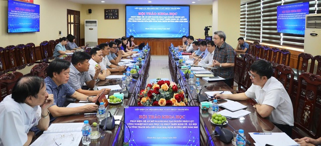 Trường Đại học Hồng Đức: Khẳng định vị thế trong đào tạo nguồn nhân lực chất lượng cao- Ảnh 3.