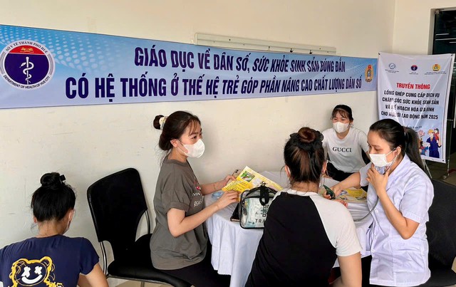 Ngành y tế TP Huế: Nỗ lực giữ vững tỷ suất sinh, kiểm soát tốt mất cân bằng giới tính khi sinh- Ảnh 1.