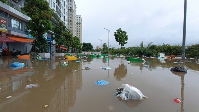 Lũ trên nhiều sông Bắc Bộ và Trung Bộ lên nhanh do mưa lớn- Ảnh 2.