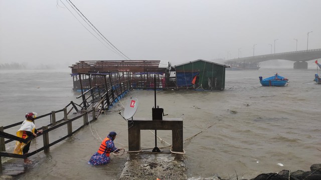 Bão số 9 suy yếu thành áp thấp nhiệt đới trên vùng biển Quảng Ninh- Ảnh 2.