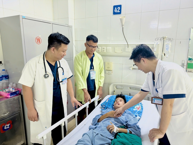 Bệnh viện Đa khoa Bắc Ninh số 1: Cứu sống nam thiếu niên 15 tuổi sau tai nạn đuối nước- Ảnh 1. Bệnh viện Đa khoa Bắc Ninh số 1: Cứu sống nam thiếu niên 15 tuổi sau tai nạn đuối nước- Ảnh 1.