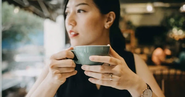 6 kiểu ăn sáng khiến bạn nhanh đói và thèm ngọt cả ngày- Ảnh 1.