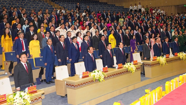 Đại hội Đại biểu Đảng bộ thành phố Hải Phòng lần thứ I (2025-2030) bước vào ngày làm việc thứ nhất- Ảnh 1.