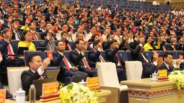 Đại hội Đại biểu Đảng bộ thành phố Hải Phòng lần thứ I (2025-2030) bước vào ngày làm việc thứ nhất- Ảnh 3.