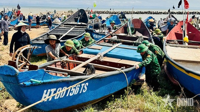 Thành lập Ban Chỉ đạo tiền phương tại các tỉnh có tâm bão số 10 đi qua để tập trung phòng, chống- Ảnh 1.