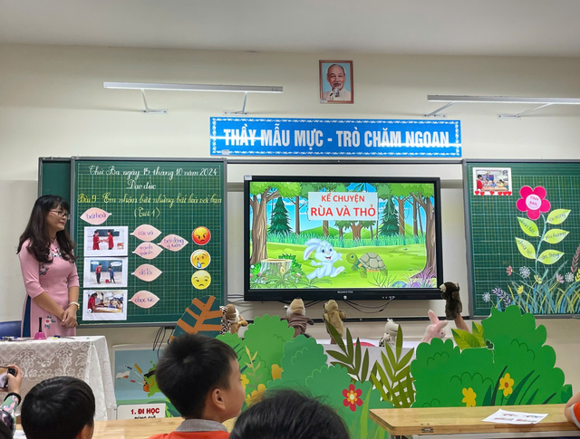 Sắp xếp trường học, Bộ GD&ĐT yêu cầu bố trí giáo viên theo vị trí việc làm- Ảnh 1.